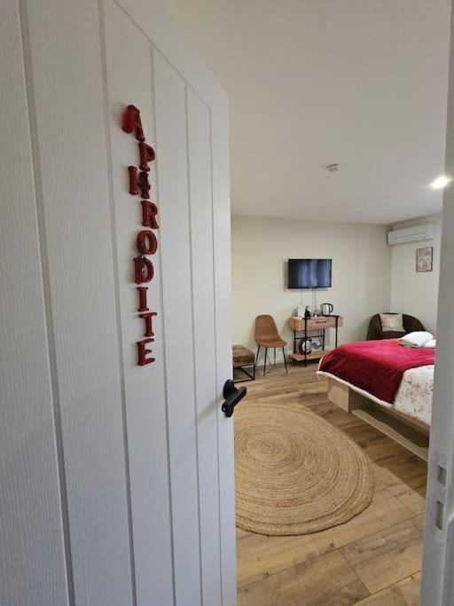 Sainte-Geneviève-des-Bois Chambre D'Hote Aphrodite מראה חיצוני תמונה